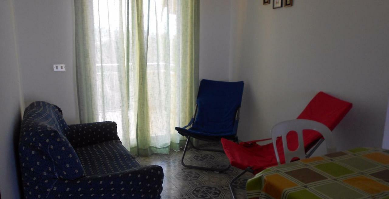 Yellow House Apartment Trappeto  Exterior photo
